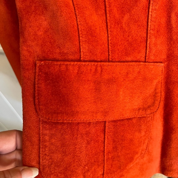 Valerie Steven's Suede Jacket. Beautiful tailored design, size large fits snug. - Picture 13 of 15